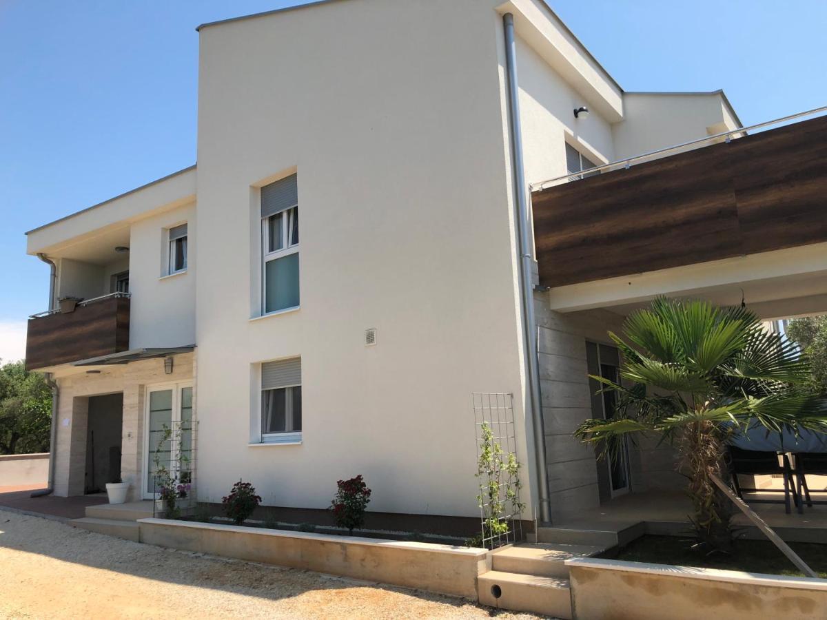 Apartmani Gavran Сукошан Экстерьер фото